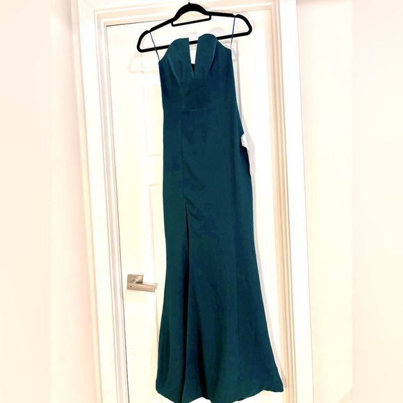 Dress The Population - Picture 2 of 7